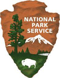 Logo National Parks rectangulaire vertical